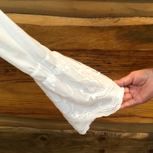 Vitrin Design White Stretchy Button Up Bell Sleeve - Picture 6 of 7